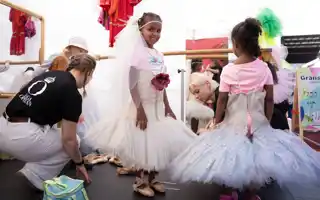 Unga Operan På Vift.