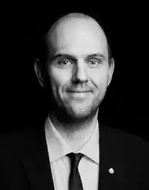 Robert Hegg.